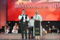 Urmăriți noi momente din Festivalul de Folclor  „Cântecele Munţilor” la TVR 1!