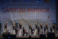 Weekend plin de antren la Festivalul Internațional „Cântecele Munților”