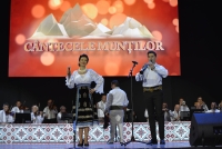 Vinerea tradițiilor la FITS 2023: Junii Sibiului fac spectacol în Piața Mare din Sibiu